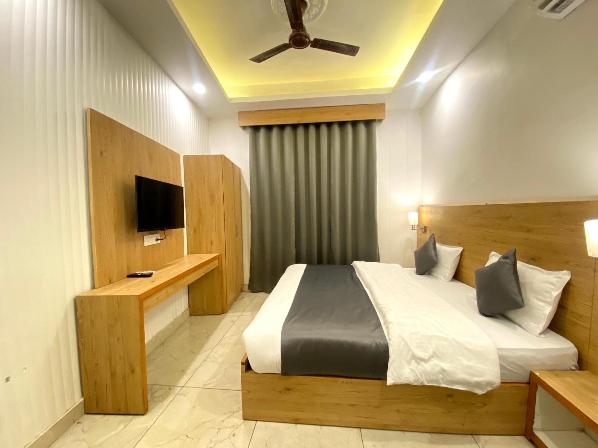 Sonu Guesthouse & Hostel, Rishikesh Ngoại thất bức ảnh