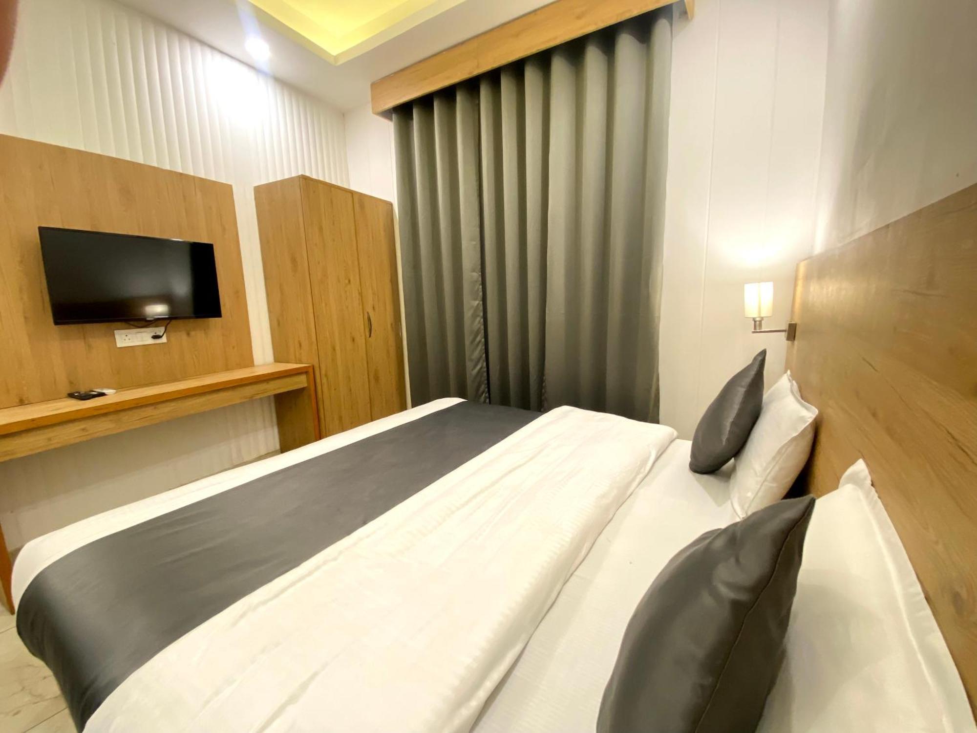 Sonu Guesthouse & Hostel, Rishikesh Ngoại thất bức ảnh