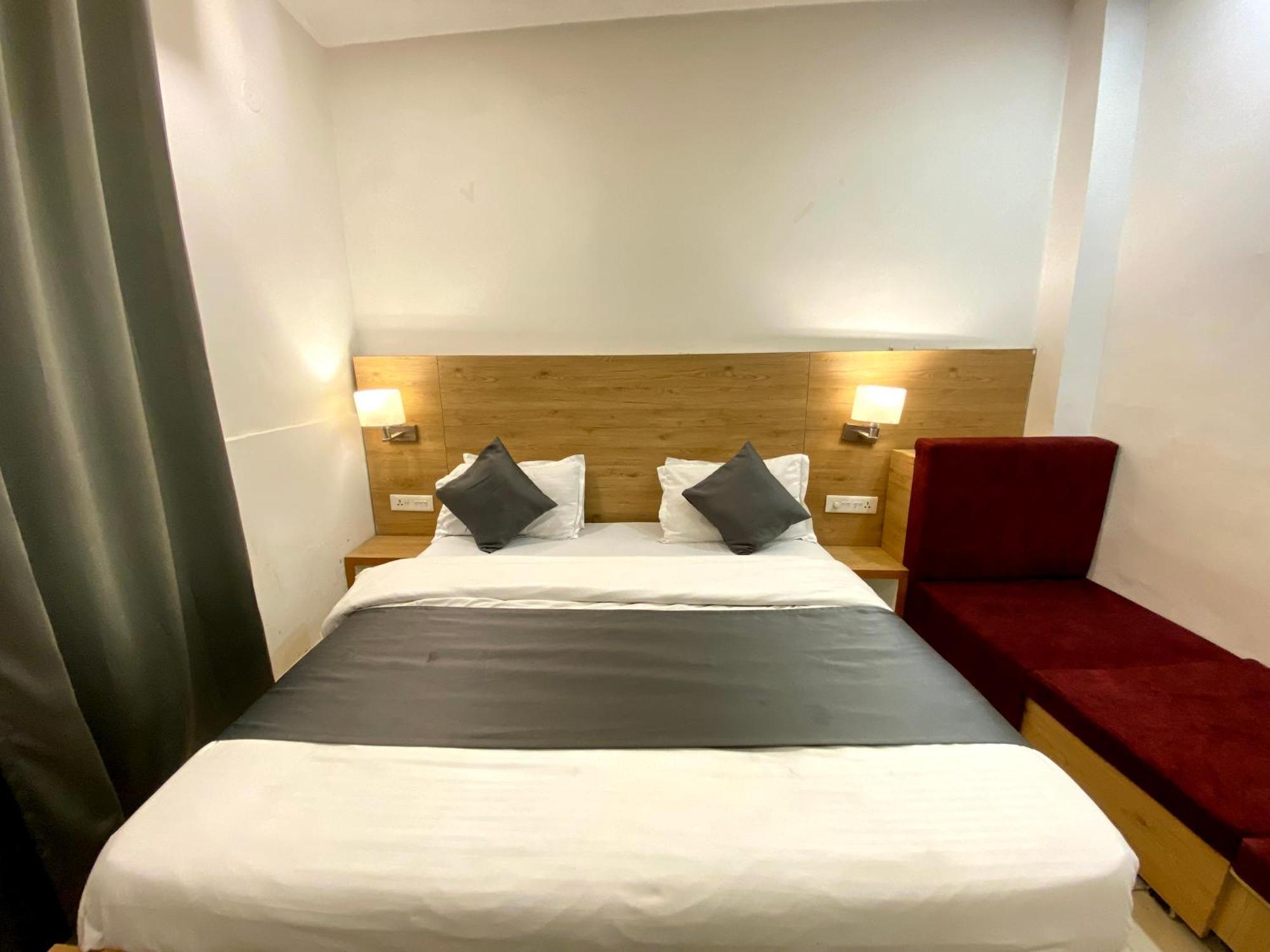 Sonu Guesthouse & Hostel, Rishikesh Ngoại thất bức ảnh