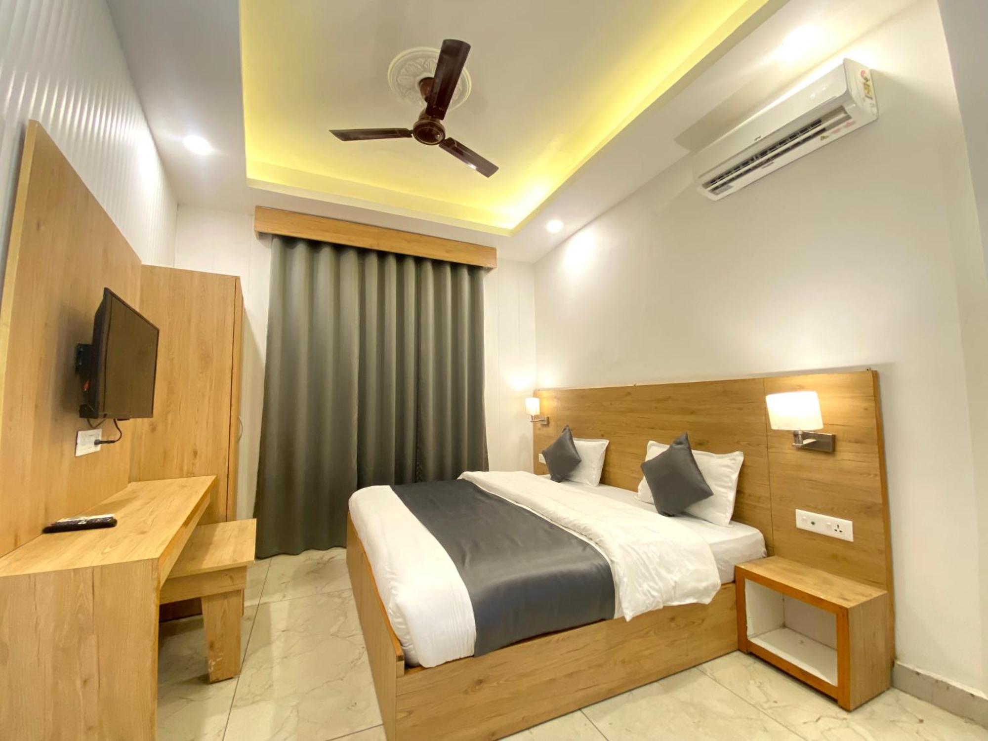 Sonu Guesthouse & Hostel, Rishikesh Ngoại thất bức ảnh