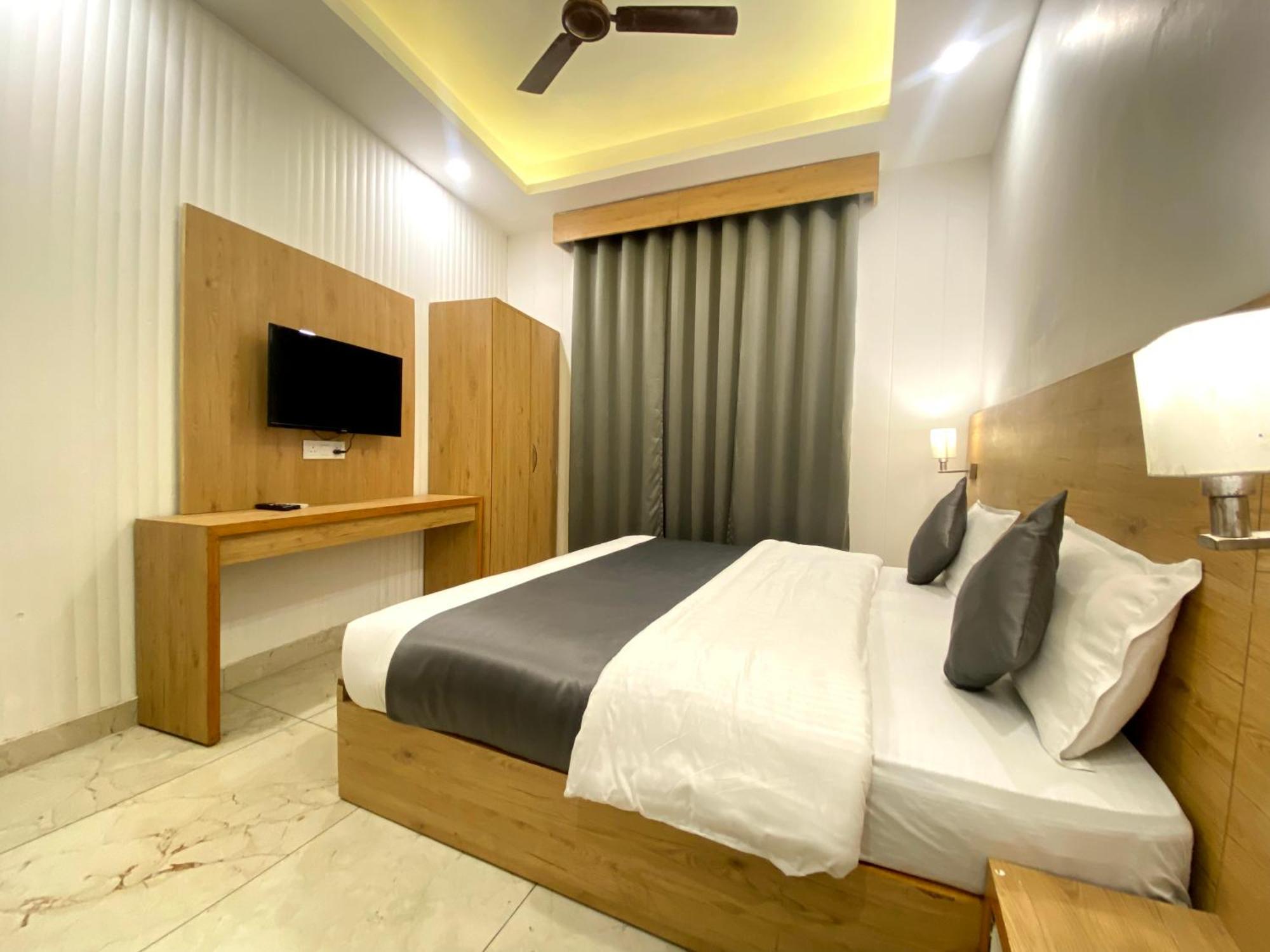 Sonu Guesthouse & Hostel, Rishikesh Ngoại thất bức ảnh