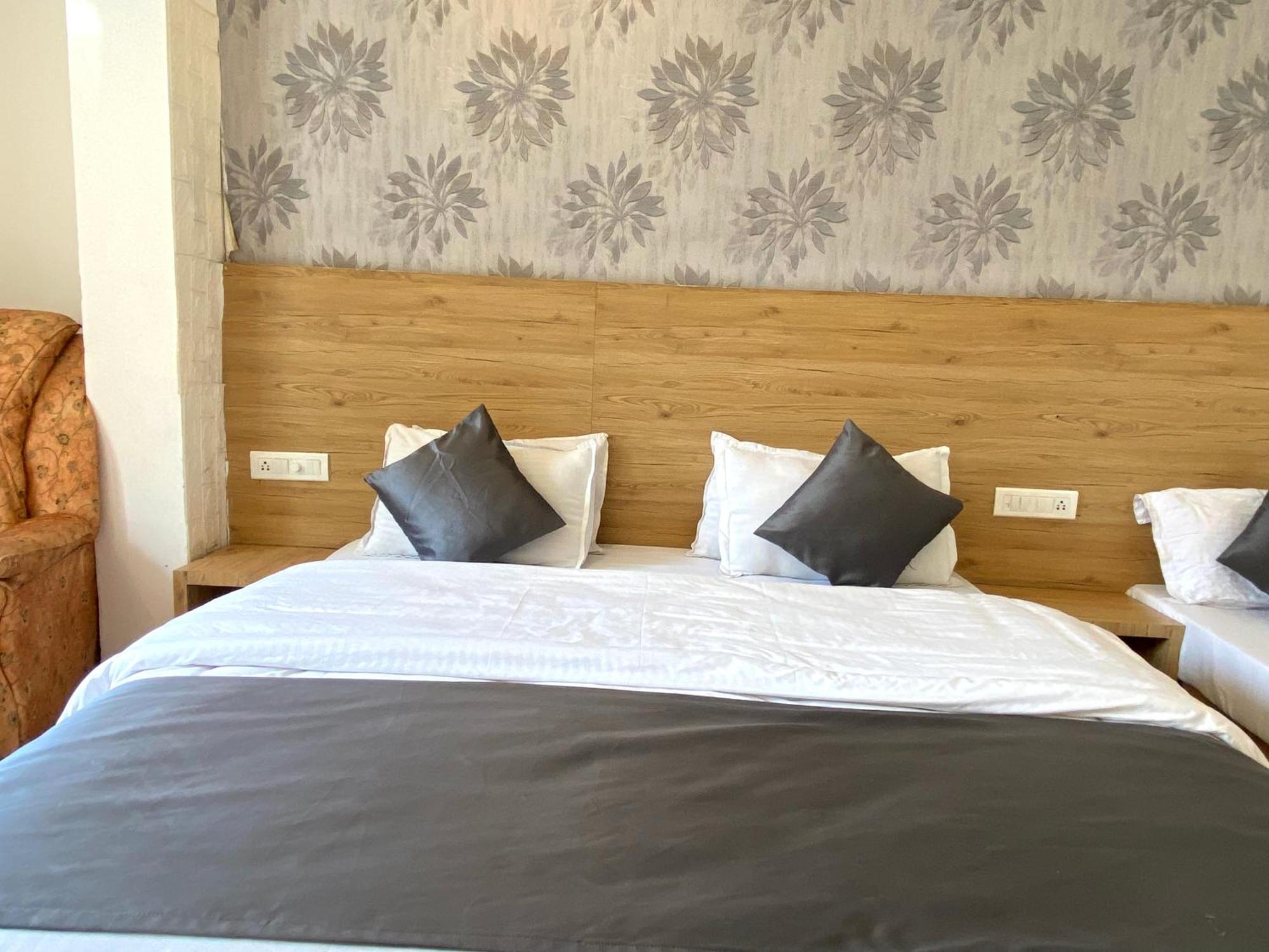 Sonu Guesthouse & Hostel, Rishikesh Ngoại thất bức ảnh